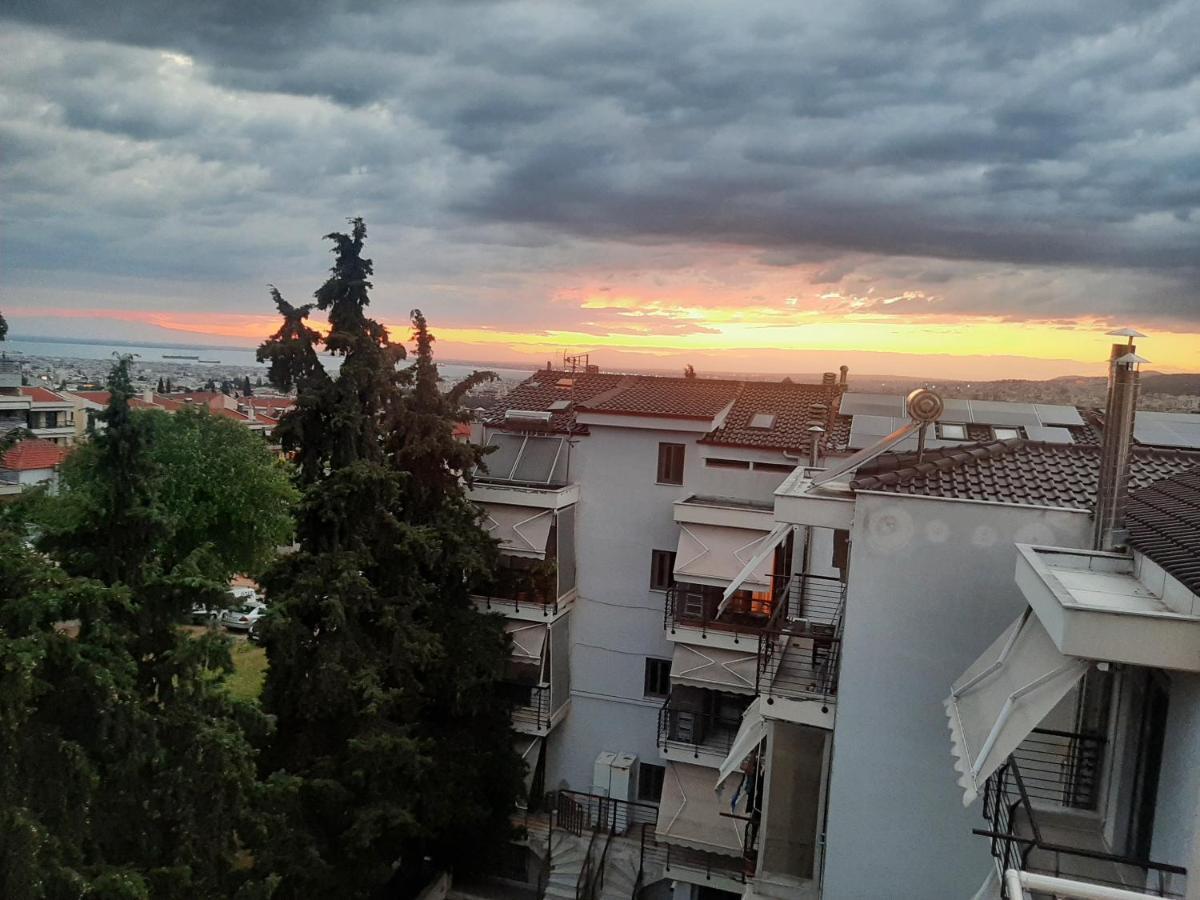 Όμορφο Διαμέρισμα- Σοφίτα Με Υπέροχη Θεα Soluň Exteriér fotografie