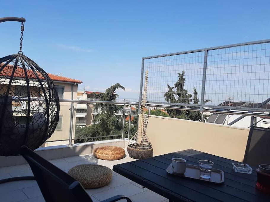 Όμορφο Διαμέρισμα- Σοφίτα Με Υπέροχη Θεα Soluň Exteriér fotografie